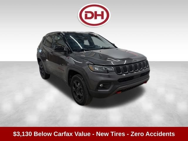 2024 Jeep Compass Trailhawk in Gray — front three-quarter view