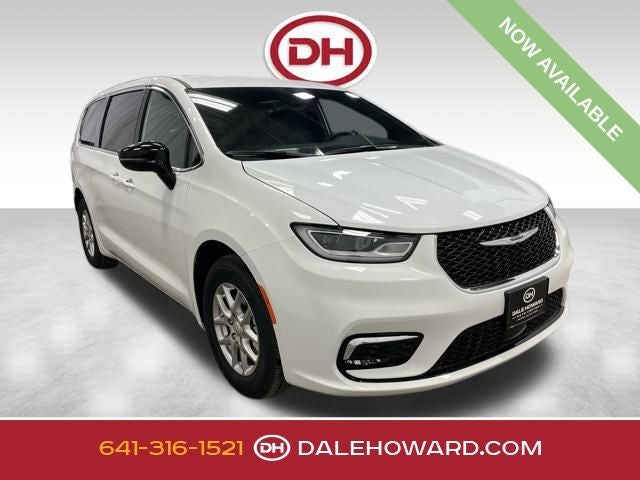 2026 Chrysler Pacifica Select in Bright White Clearcoat — front three-quarter view